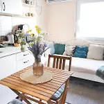 Apartament Ezuestfenyo Vendeghaz Balatonalmádi
