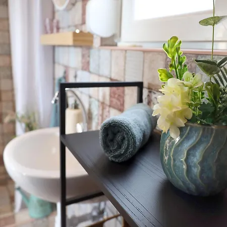 Lägenhet Ezuestfenyo Vendeghaz Balatonalmádi