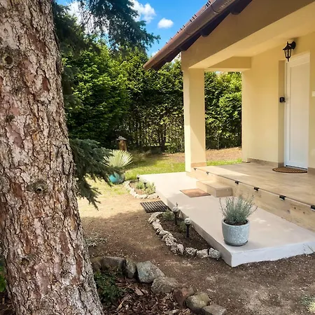 Ezüstfenyő Habitación en casa particular Balatonalmádi