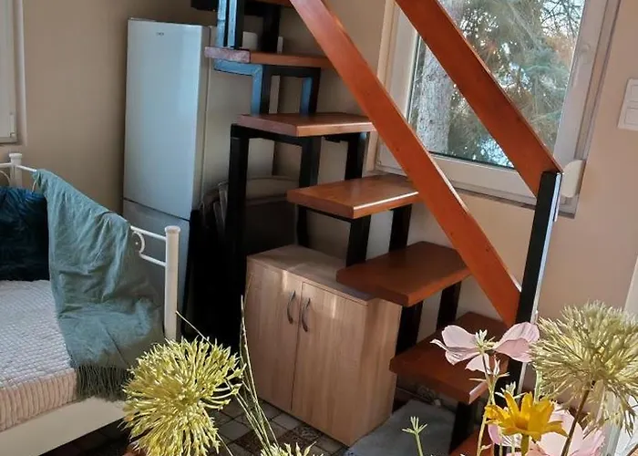 Ezuestfenyo Vendeghaz דירה Balatonalmádi