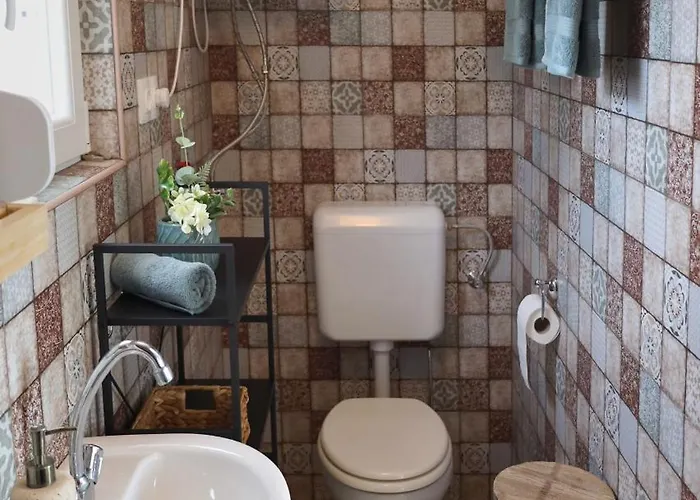 דירה Ezuestfenyo Vendeghaz *