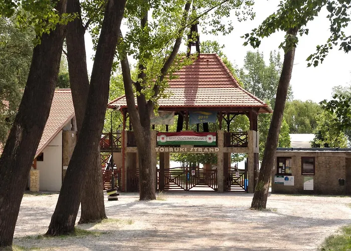 Ezüstfenyő Appartamento Balatonalmádi